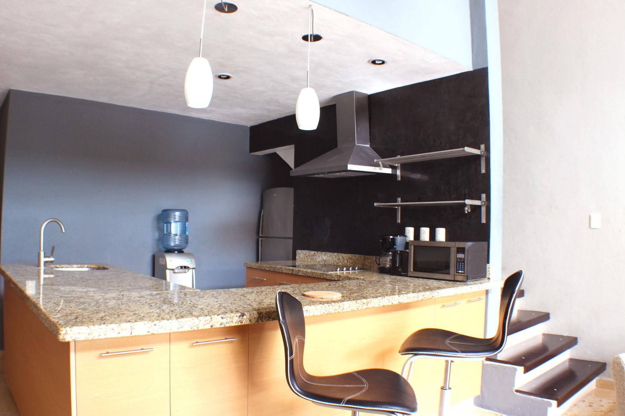 Ocean Plaza Condos Плая дел Кармен Екстериор снимка